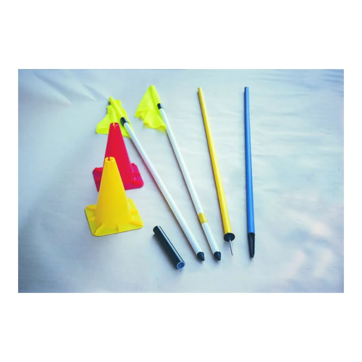drapeaux d’angle, prises en plastique pour batons d’angle, poteau  de slalom, potelet slalom